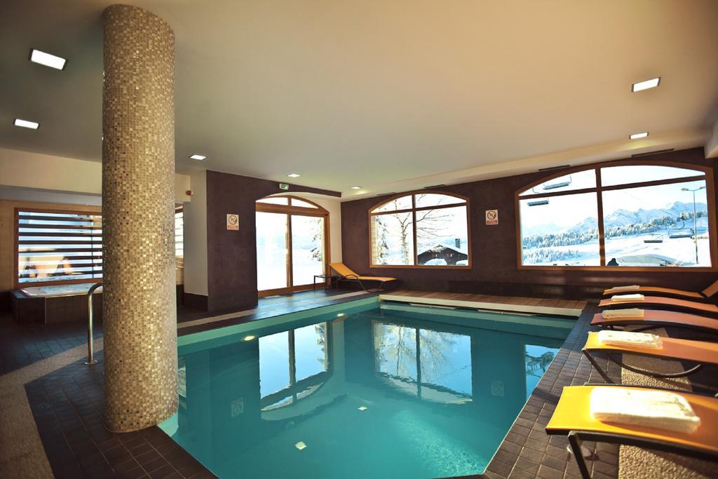 Le Calgary Hotel Les Saisies Eksteriør billede